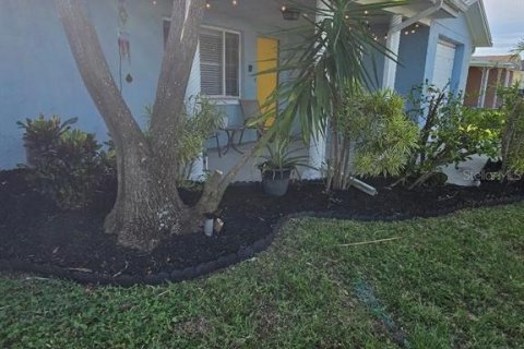 Villa ou maison à vendre à Holiday, Floride: 2 chambres, 96.53 m2 № 1905637 - photo 4