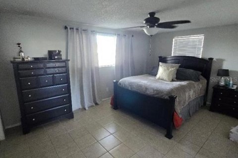 Villa ou maison à vendre à Holiday, Floride: 2 chambres, 96.53 m2 № 1905637 - photo 18