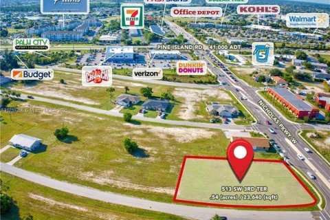 Commercial property in Cape Coral, Florida № 2076850