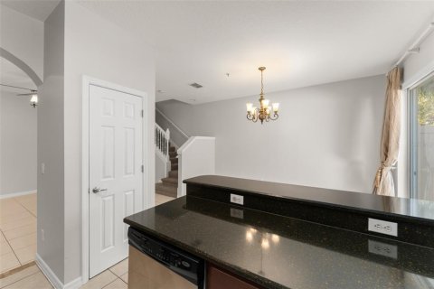 Adosado en alquiler en Orlando, Florida, 3 dormitorios, 151.71 m2 № 1904743 - foto 15