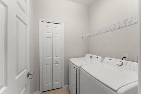 Townhouse in Orlando, Florida 3 bedrooms, 151.71 sq.m. № 1904743 - photo 7