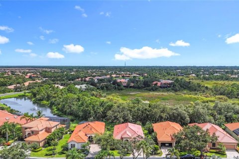House in Sarasota, Florida 3 bedrooms, 182.65 sq.m. № 1857845 - photo 3