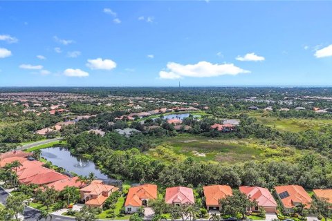 House in Sarasota, Florida 3 bedrooms, 182.65 sq.m. № 1857845 - photo 5