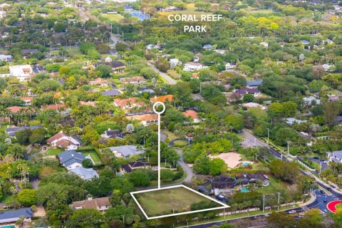 Terreno en venta en Palmetto Bay, Florida № 2056340 - foto 2