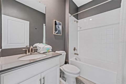 Купить виллу или дом в Дэвенпорт, Флорида 9 комнат, 305.74м2, № 2210370 - фото 6