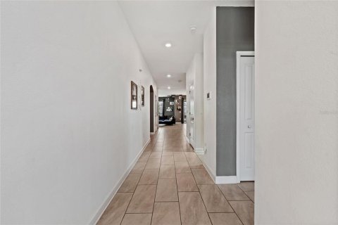 Купить виллу или дом в Дэвенпорт, Флорида 9 комнат, 305.74м2, № 2210370 - фото 4