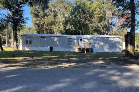House in Palatka, Florida 3 bedrooms, 85.84 sq.m. № 766966 - photo 1