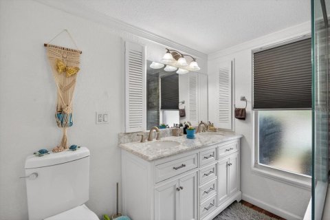 House in Punta Gorda, Florida 2 bedrooms, 138.89 sq.m. № 2115121 - photo 18