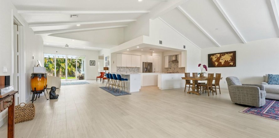 Villa ou maison à Hutchinson Island South, Floride 3 chambres, 270.81 m2 № 2254353