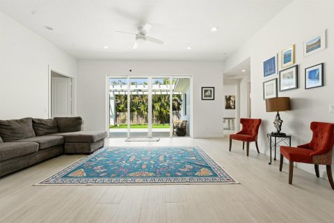 Villa ou maison à vendre à Hutchinson Island South, Floride: 3 chambres, 270.81 m2 № 2254353 - photo 14
