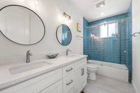 Villa ou maison à vendre à Hutchinson Island South, Floride: 3 chambres, 270.81 m2 № 2254353 - photo 29