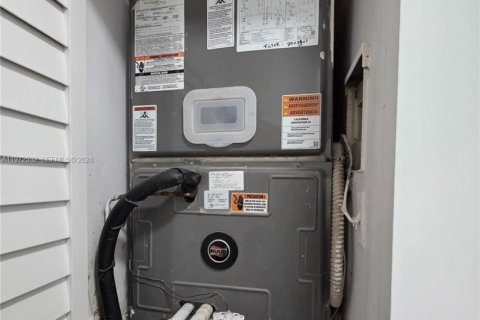 House in Delray Beach, Florida 2 bedrooms, 88.07 sq.m. № 2033416 - photo 22