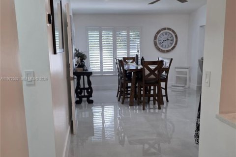 House in Delray Beach, Florida 2 bedrooms, 88.07 sq.m. № 2033416 - photo 6