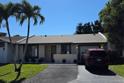 House in Delray Beach, Florida 2 bedrooms, 88.07 sq.m. № 2033416 - photo 2