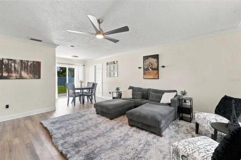 Villa ou maison à vendre à Seminole, Floride: 2 chambres, 84.54 m2 № 2436686 - photo 11