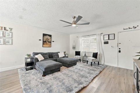 Villa ou maison à vendre à Seminole, Floride: 2 chambres, 84.54 m2 № 2436686 - photo 12