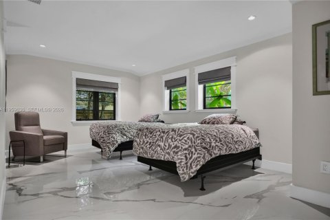 House in Miami Beach, Florida 4 bedrooms, 273.6 sq.m. № 2019843 - photo 23