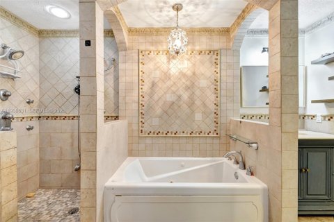 Купить виллу или дом в Порт-Сент-Луси, Флорида 4 спальни, 206.06м2, № 1997601 - фото 18