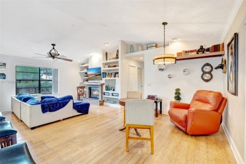 Купить виллу или дом в Порт-Сент-Луси, Флорида 4 спальни, 206.06м2, № 1997601 - фото 6