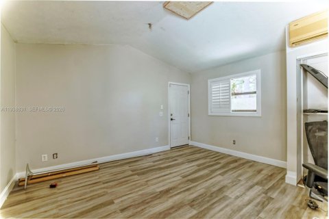 Купить виллу или дом в Порт-Сент-Луси, Флорида 4 спальни, 206.06м2, № 1997601 - фото 29