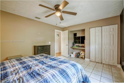 Купить виллу или дом в Порт-Сент-Луси, Флорида 4 спальни, 206.06м2, № 1997601 - фото 26