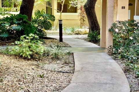 Condo in Plantation, Florida, 2 bedrooms  № 1929054 - photo 2