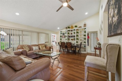 Villa ou maison à vendre à Boca Raton, Floride: 3 chambres, 146.79 m2 № 2024867 - photo 6