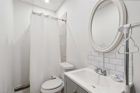 Villa ou maison à vendre à Kissimmee, Floride: 4 chambres, 170.01 m2 № 2221641 - photo 17