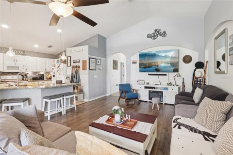 Villa ou maison à vendre à Kissimmee, Floride: 4 chambres, 170.01 m2 № 2221641 - photo 9
