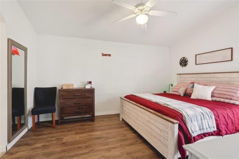 Villa ou maison à vendre à Kissimmee, Floride: 4 chambres, 170.01 m2 № 2221641 - photo 28