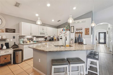 Villa ou maison à vendre à Kissimmee, Floride: 4 chambres, 170.01 m2 № 2221641 - photo 13