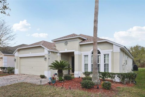 Villa ou maison à vendre à Kissimmee, Floride: 4 chambres, 170.01 m2 № 2221641 - photo 4