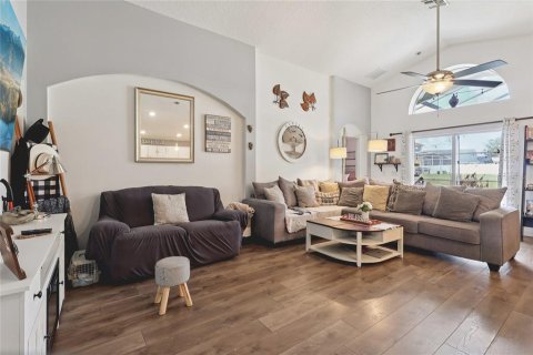 Villa ou maison à vendre à Kissimmee, Floride: 4 chambres, 170.01 m2 № 2221641 - photo 7