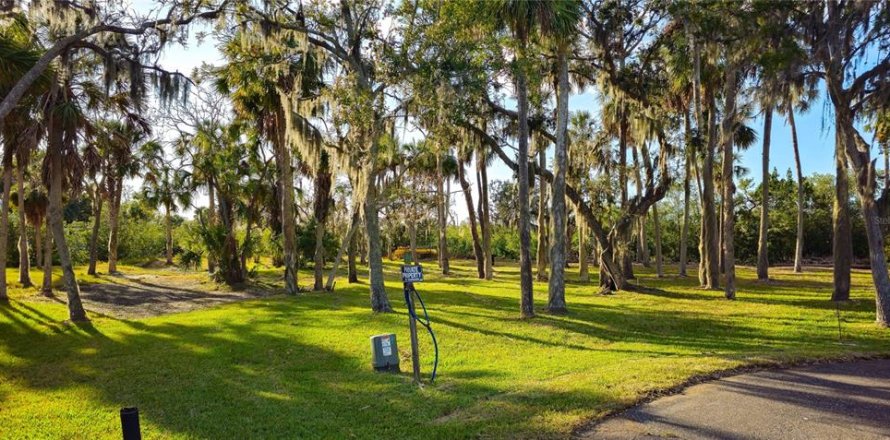 Land in Port Richey, Florida № 1535135