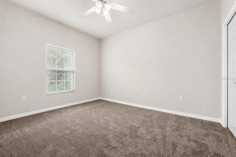 House in Gainesville, Florida 3 bedrooms, 140.75 sq.m. № 2226655 - photo 16