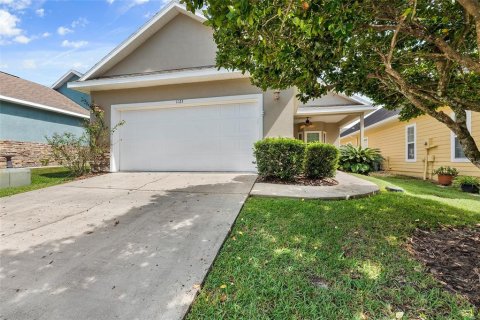 House in Gainesville, Florida 3 bedrooms, 140.75 sq.m. № 2226655 - photo 2