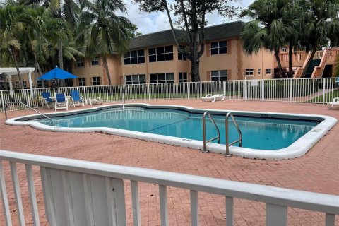 Copropriété à louer à Deerfield Beach, Floride: 1 chambre, 65.96 m2 № 2261689 - photo 4