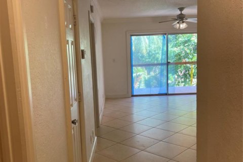 Copropriété à louer à Deerfield Beach, Floride: 1 chambre, 65.96 m2 № 2261689 - photo 5