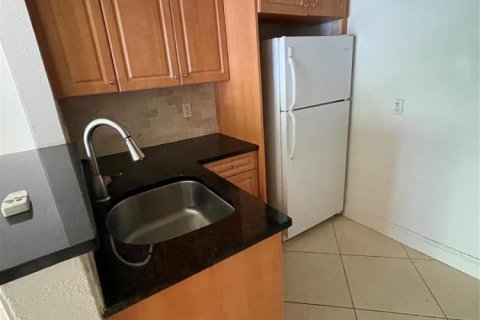 Copropriété à louer à Deerfield Beach, Floride: 1 chambre, 65.96 m2 № 2261689 - photo 10