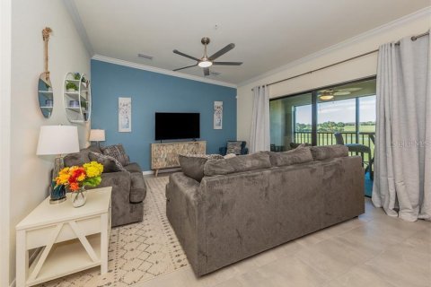 Condo in Bradenton, Florida, 2 bedrooms in LAKEWOOD NATIONAL  № 1579110 - photo 5