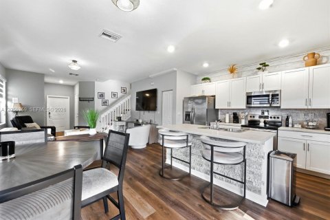 Touwnhouse à vendre à Homestead, Floride: 3 chambres, 140.65 m2 № 2253980 - photo 11