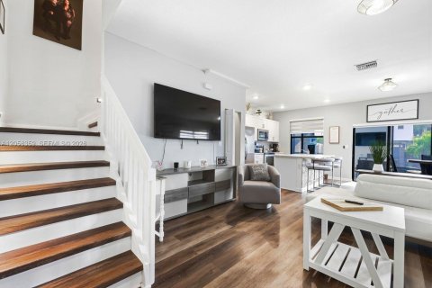 Touwnhouse à vendre à Homestead, Floride: 3 chambres, 140.65 m2 № 2253980 - photo 6