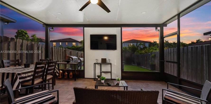 Touwnhouse à Homestead, Floride 3 chambres, 140.65 m2 № 2253980