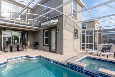 House in Davenport, Florida 5 bedrooms, 286.23 sq.m. № 1914368 - photo 14