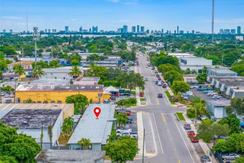 Propiedad comercial en venta en West Park, Florida № 1701081 - foto 26