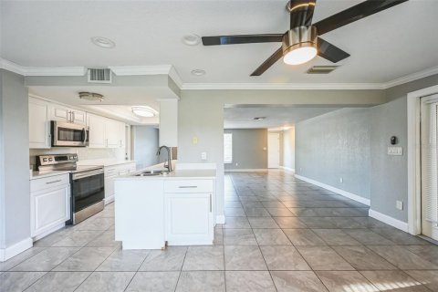 Casa en venta en Holiday, Florida, 2 dormitorios, 116.87 m2 № 1876134 - foto 7