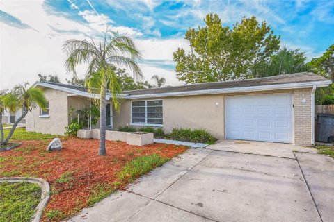 Casa en venta en Holiday, Florida, 2 dormitorios, 116.87 m2 № 1876134 - foto 2