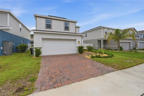 House in Davenport, Florida 3 bedrooms, 177.44 sq.m. № 2107117 - photo 13