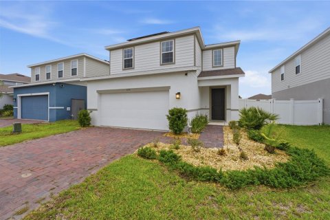 House in Davenport, Florida 3 bedrooms, 177.44 sq.m. № 2107117 - photo 14
