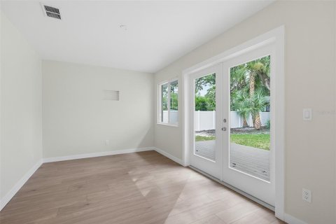 Villa ou maison à vendre à New Smyrna Beach, Floride: 3 chambres, 163.14 m2 № 2431072 - photo 15
